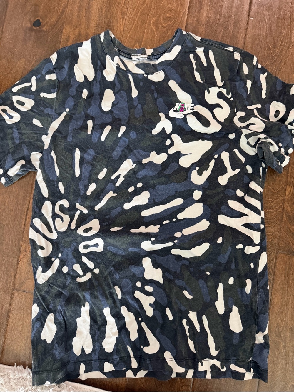 Nike Navy, Black & White Swirl Logo T-Shirt